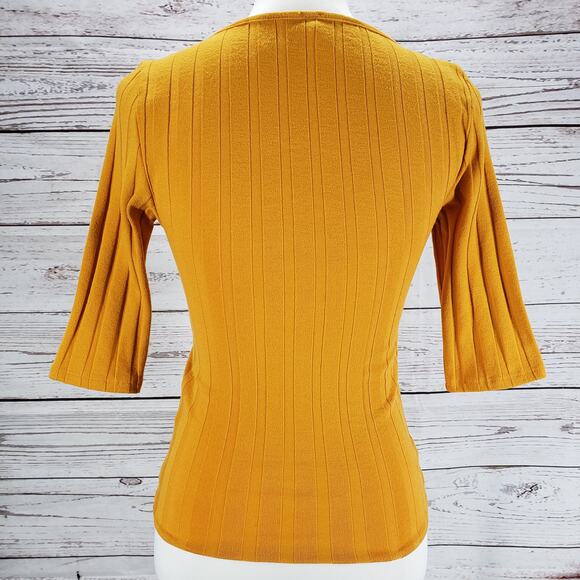Free People Women's Central Park Gold Yellow Top Cardigan Size XS - Picture 12 of 12